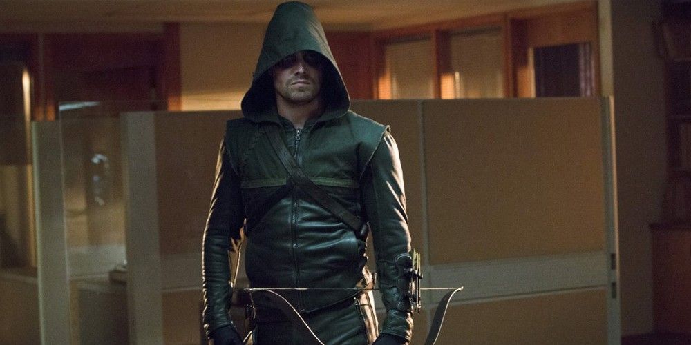 Stephen Amell's Return as Green Arrow Risks His Entire Character Arc