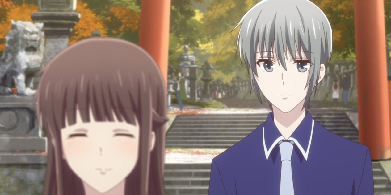 Yuki e Tohru conversam durante a viagem escolar