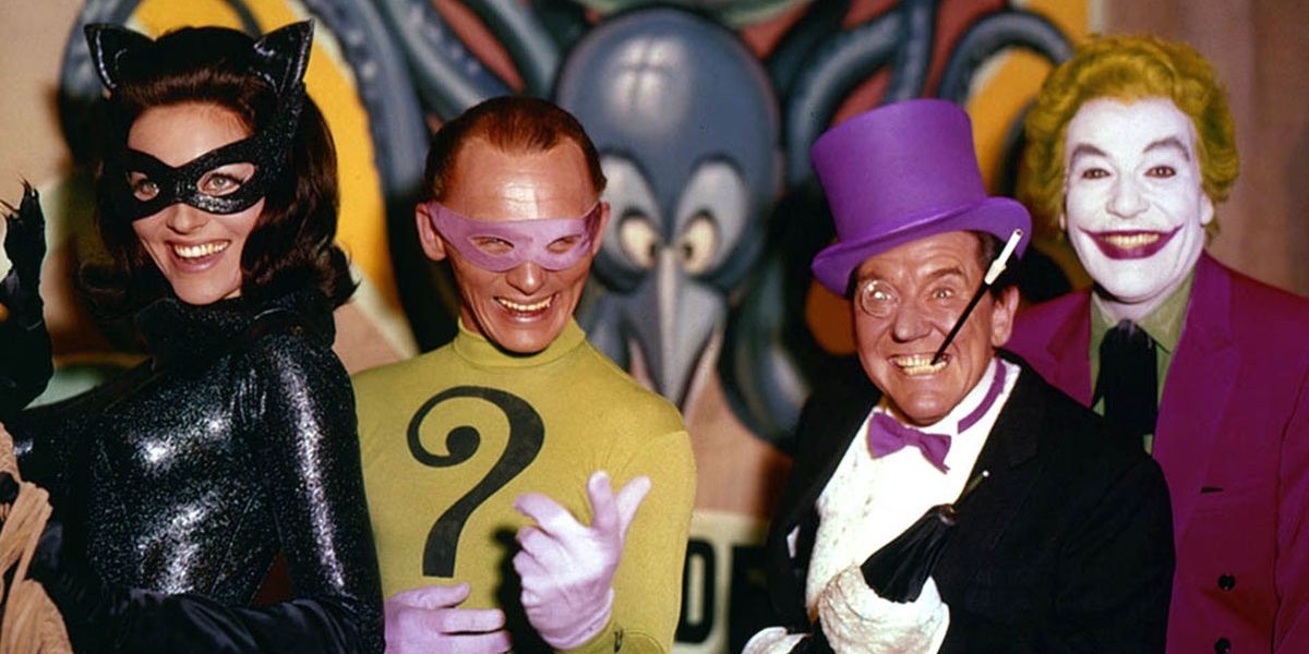 The 60s Catwoman, The Riddler, Penguin and The Joker pose for a group shot
