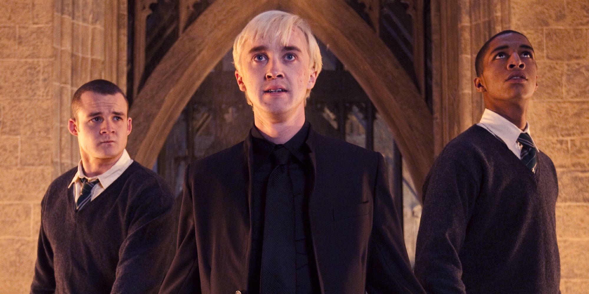Draco Malfoy stands with Goyle and Blaise in Harry Potter and the Deathly Hallows