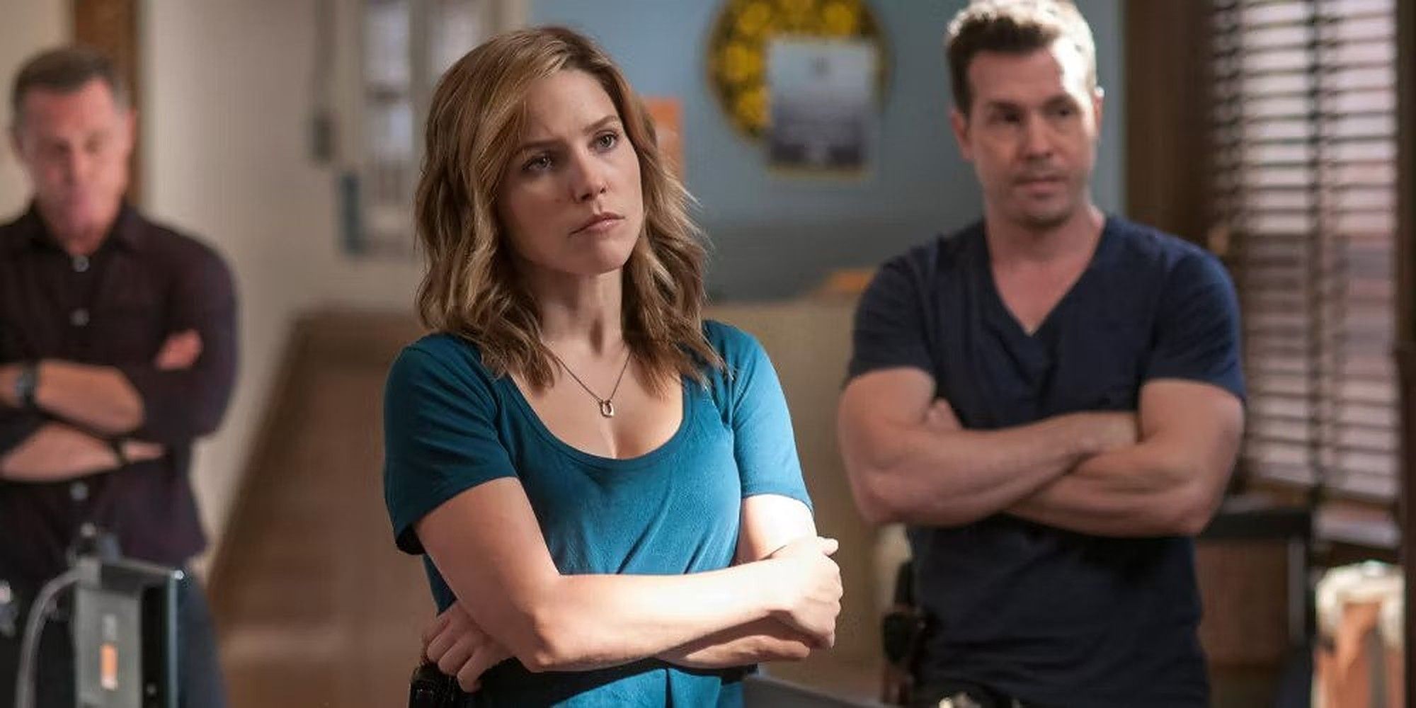 Erin Lindsay listens to the chief in Chicago PD