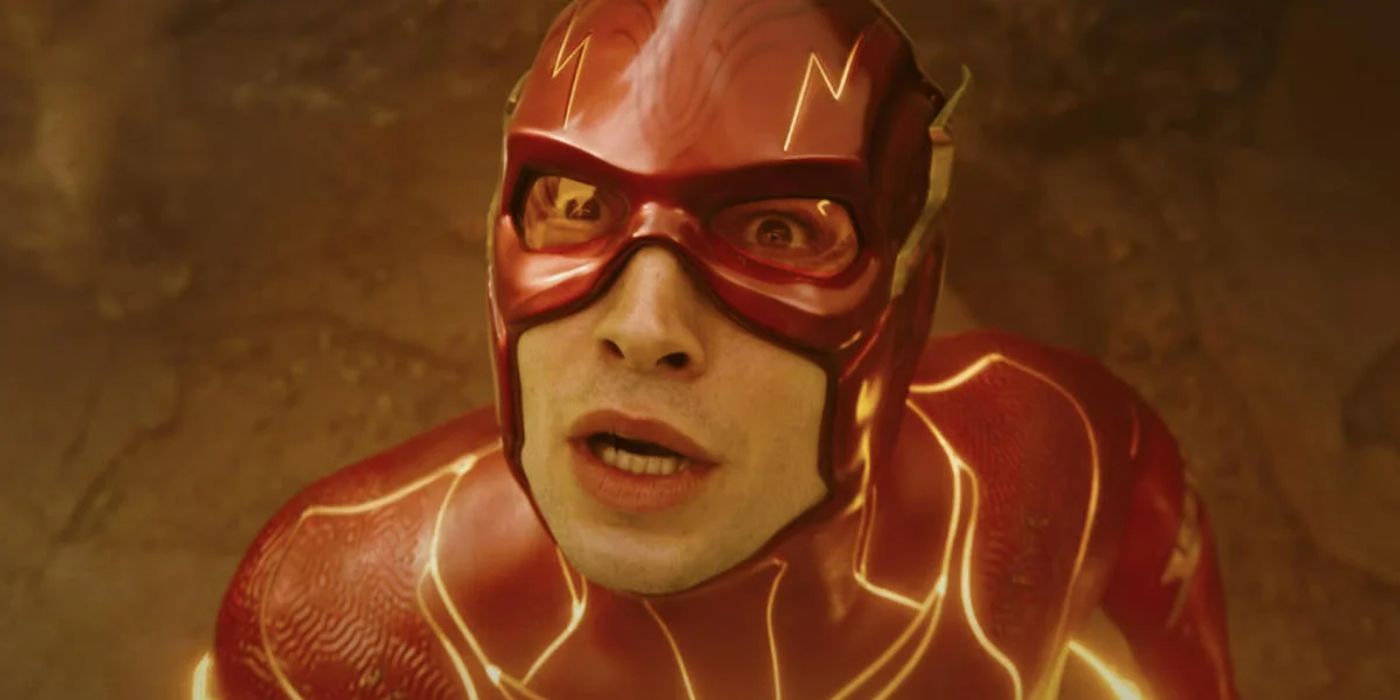 O Flash de Ezra Miller olha aterrorizado para algo fora da tela