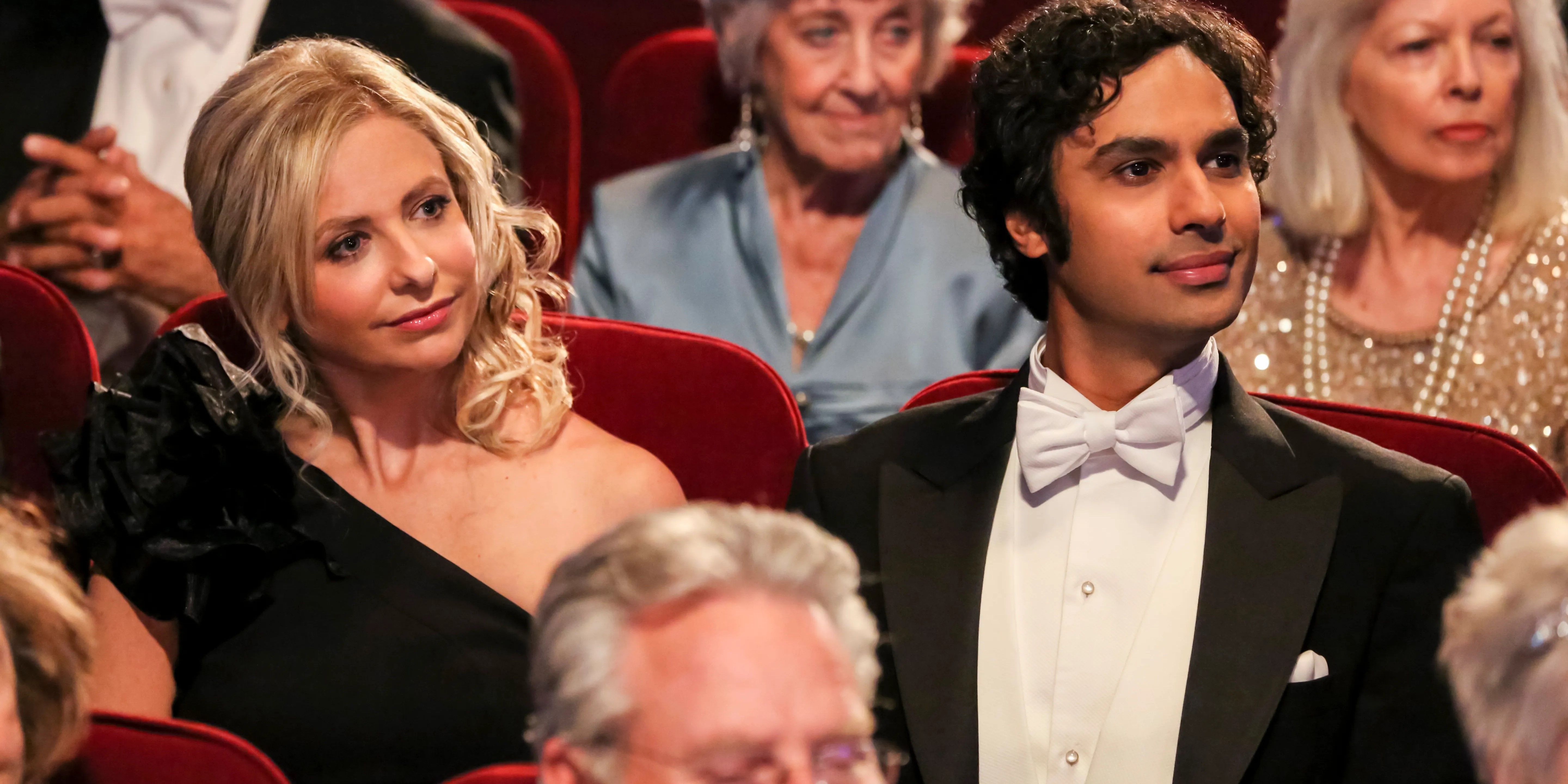 Sarah Michelle Gellar and Raj in The Big Bang Theory finale.