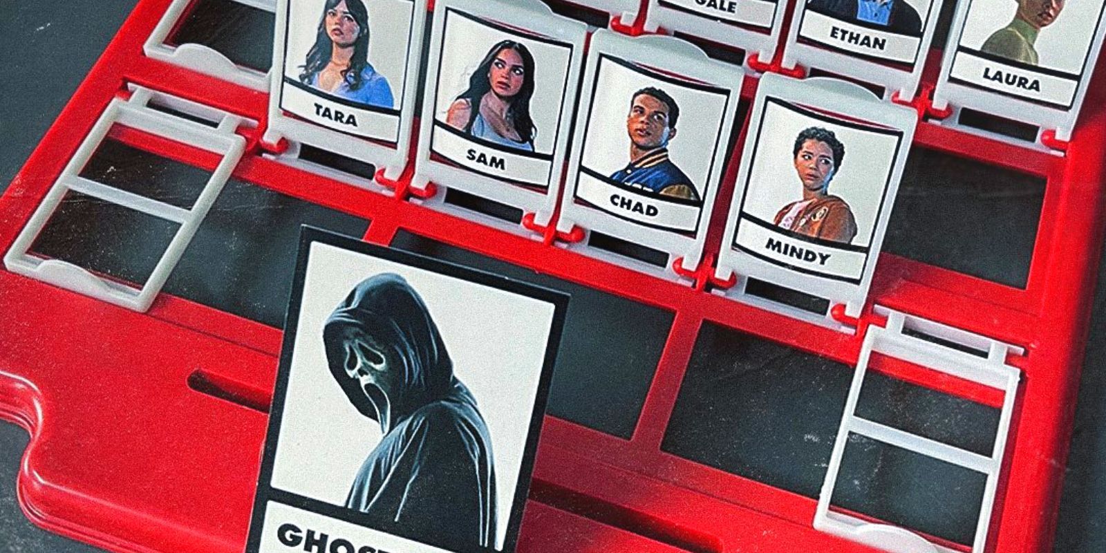 Um tabuleiro Guess Who com peças dedicadas a Ghostface e ao elenco de Scream VI