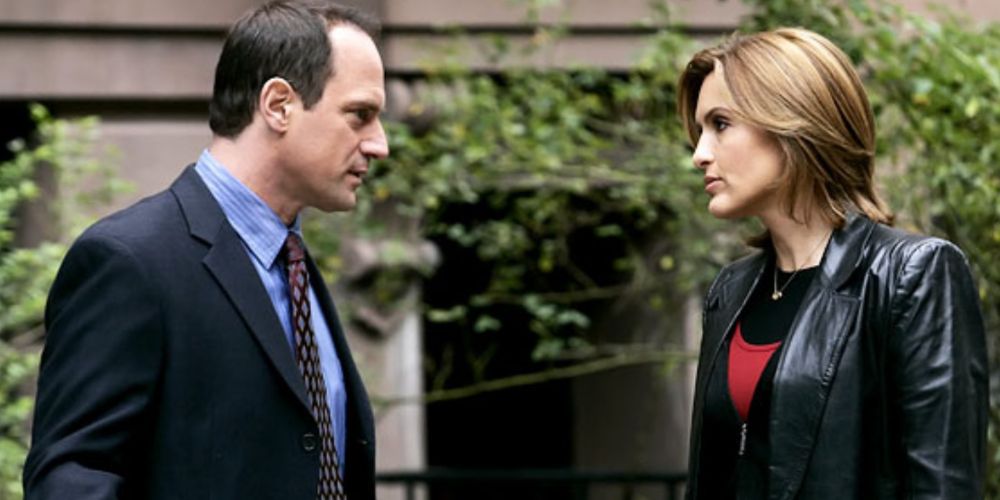 Stabler and Benson discuss age in SVU (Season 4).