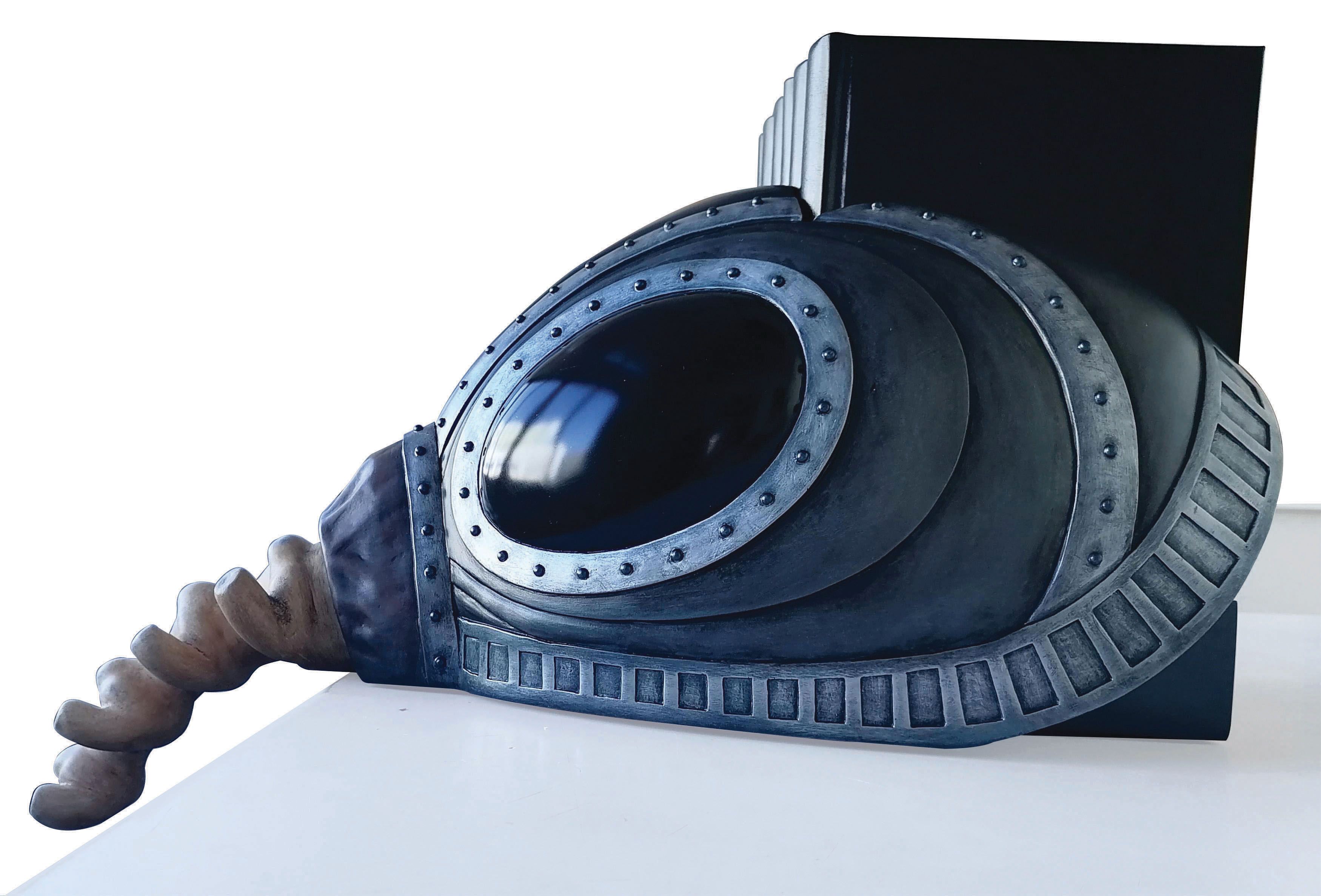 The Sandman Morpheus Helm Masterpiece Edition (side view)