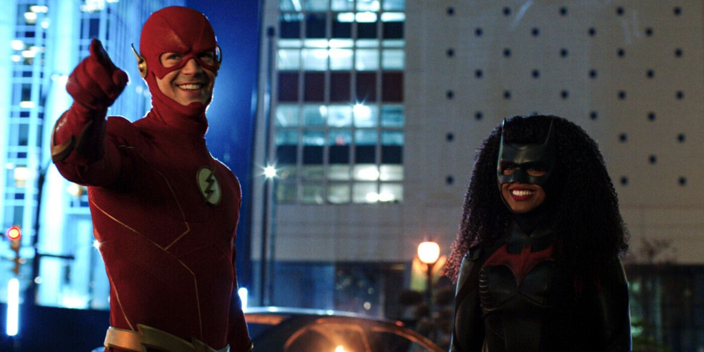 The Flash's Barry Allen suited up alongside Batwoman