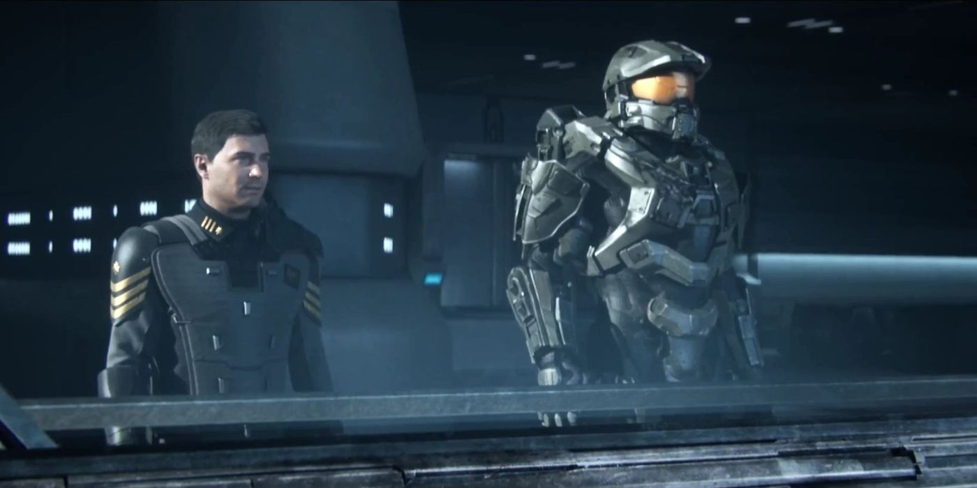 Capitão Thomas Lasky conversando com Master Chief sobre Cortana no final de Halo 4.