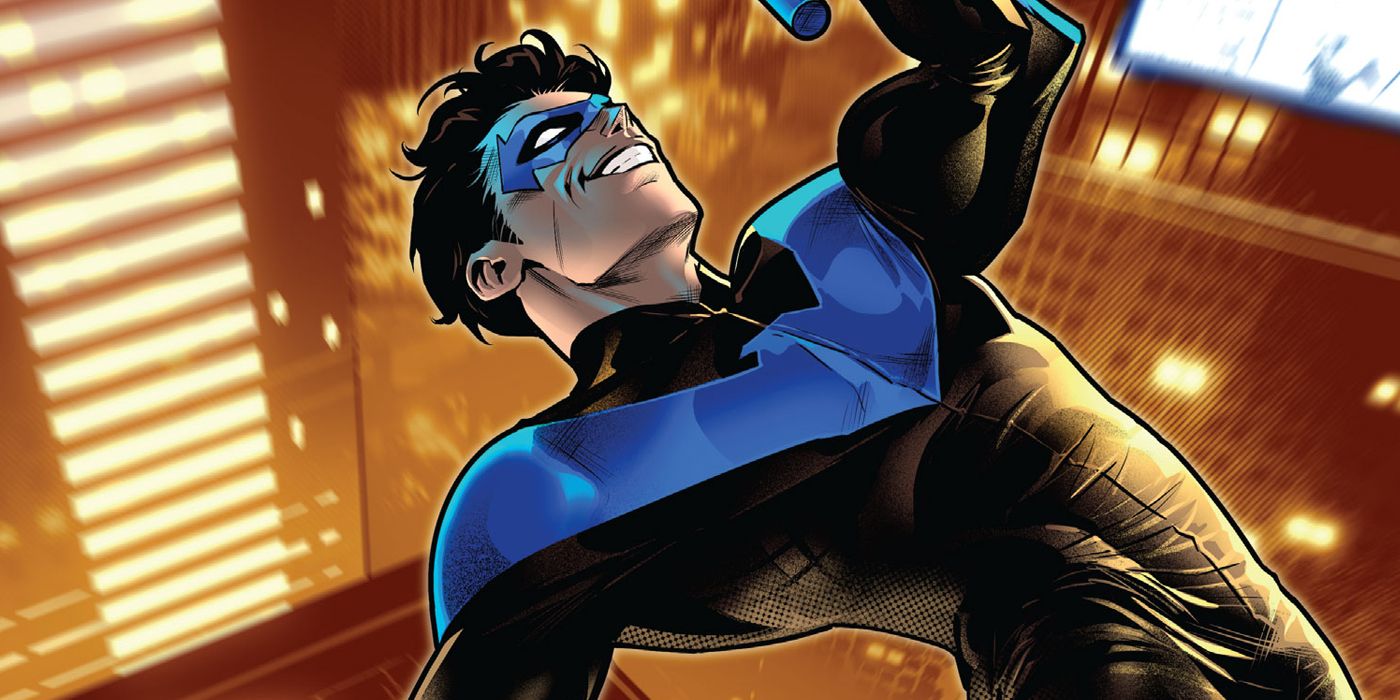Dick Grayson soars above the Blüdhaven cityscape on Vasco Georgiev's variant cover for Nightwing #102 (2023).