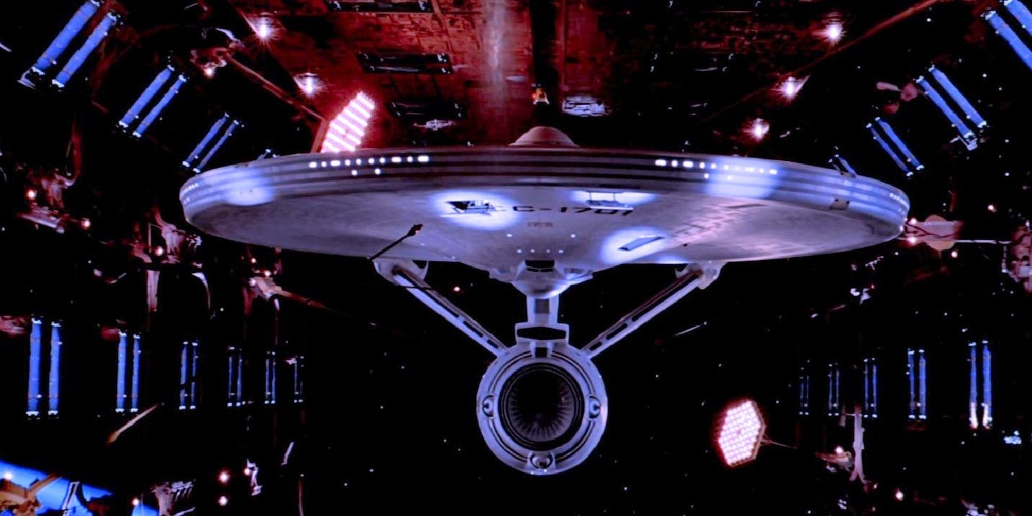 A Enterprise em uma doca seca em Star Trek: The Motion Picture.