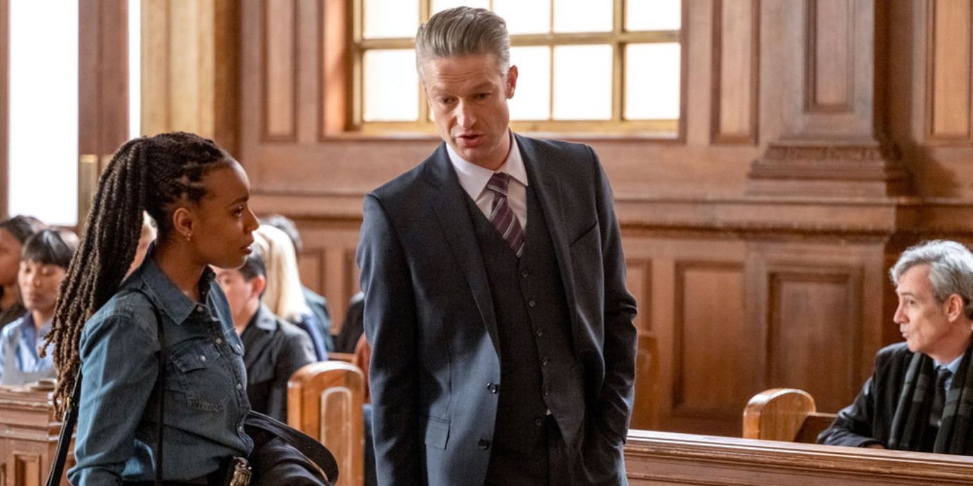 ADA Sonny Carisi (played by Peter Scanavino) advises Det. Toni Churlish in court on Law & Order: SVU.