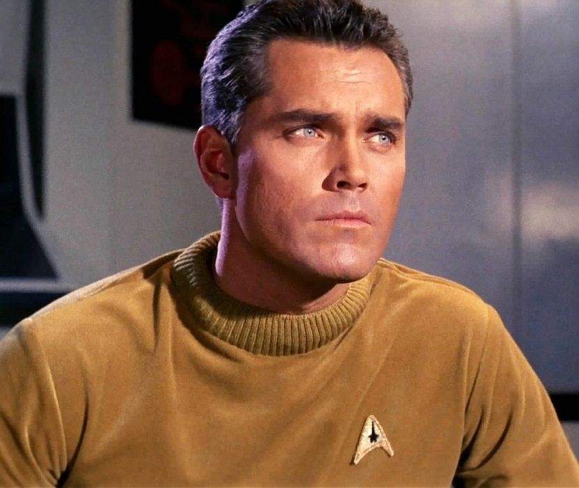 Jeffrey Hunter como Christopher Pike