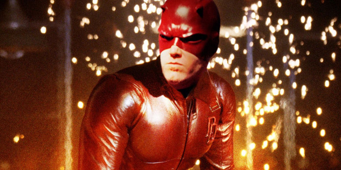 Ben Affleck appears as Daredevil facing his enemies.