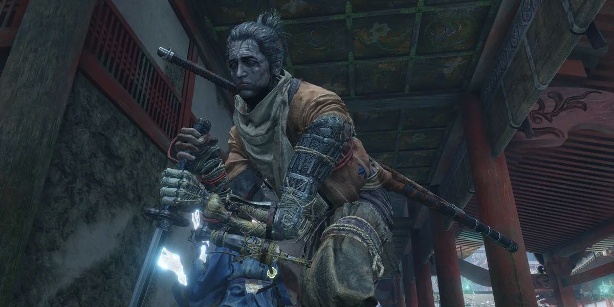 Sekiro como um homem velho depois de ser atingido pela condição Enfeeble em Sekiro: Shadows Die Twice