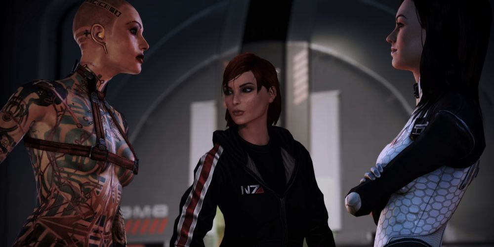 Mass Effect: 10 Reasons Why Playing As FemShep Makes the Series Better