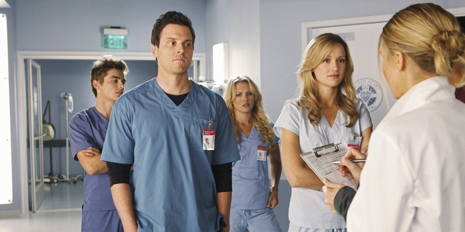 Os novos estagiários do Sagrado Coração em Scrubs temporada 9