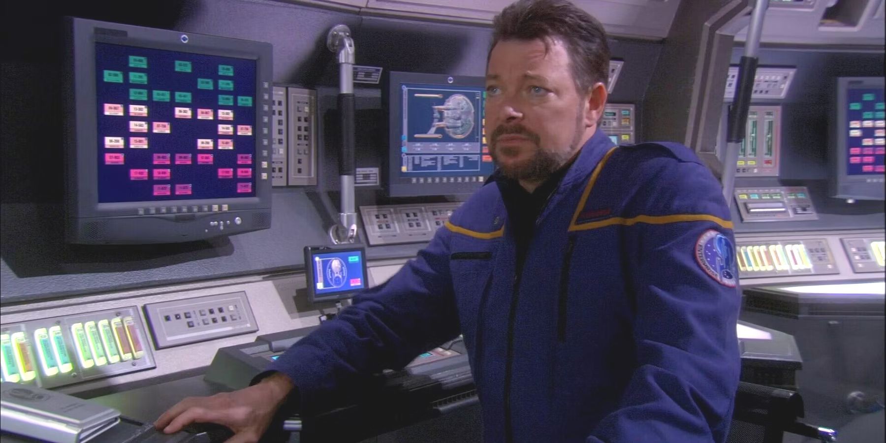 Star Trek: Enterprise shows Will Riker (Jonathan Frakes) at a starship console