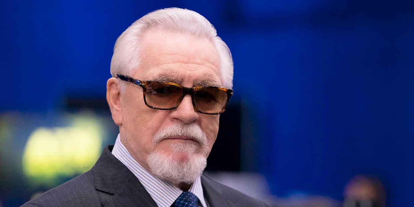 Un gros plan de Logan Roy de Succession à l'intérieur d'ATN, portant des lunettes de soleil.