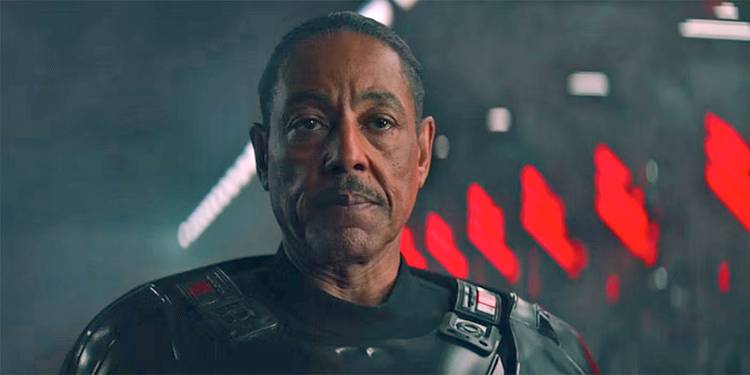 Giancarlo Esposito como Moff Gideon em The Mandalorian (Reprodução / Disney+)