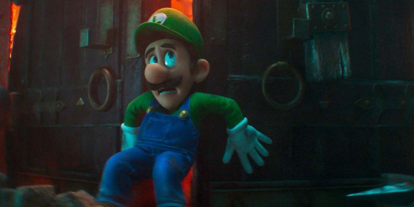 Luigi segurando uma porta fechada em Super Mario.  Filme dos irmãos.