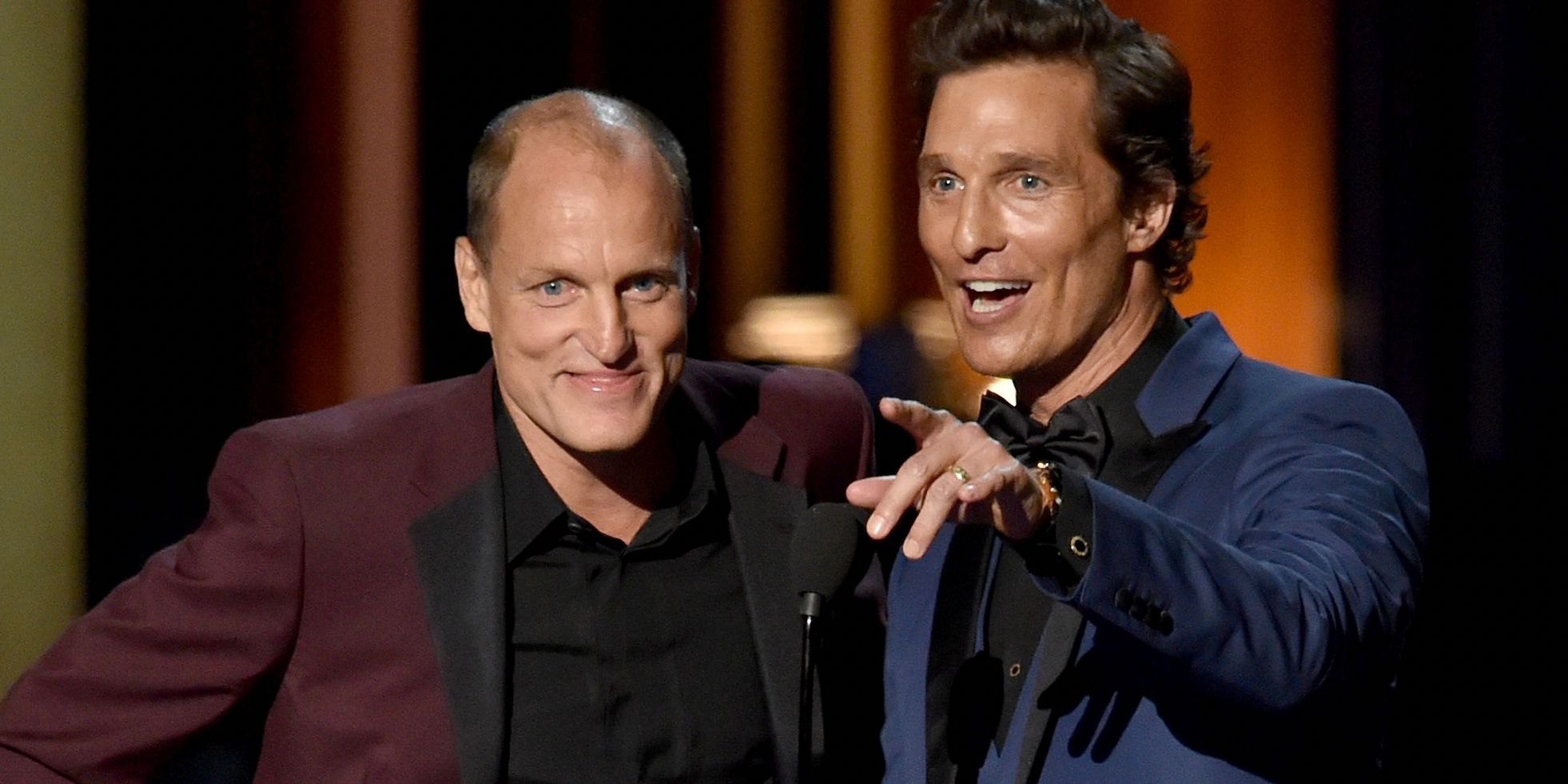 Woody Harrelson and Matthew Mcconaughey on stage together. 