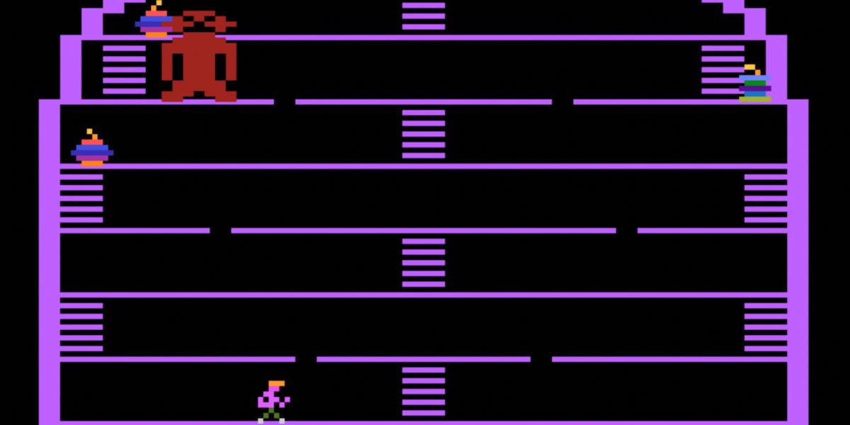 The player ascends to retrieve the damsel in Atari 2600's King Kong