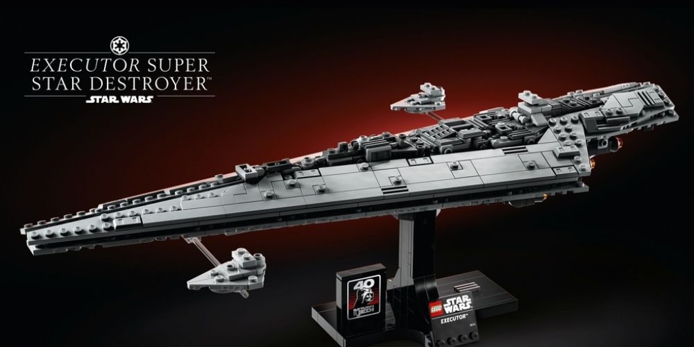 Um par de Star Destroyers menores voando ao redor do conjunto LEGO Executor Super Star Destroyer Star Wars.