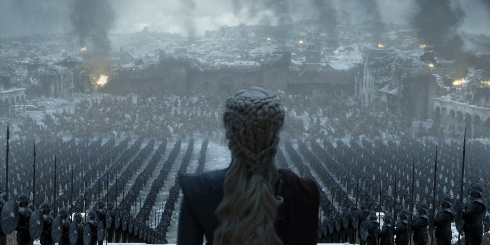 An army formation scene in the Game of Thrones series finale