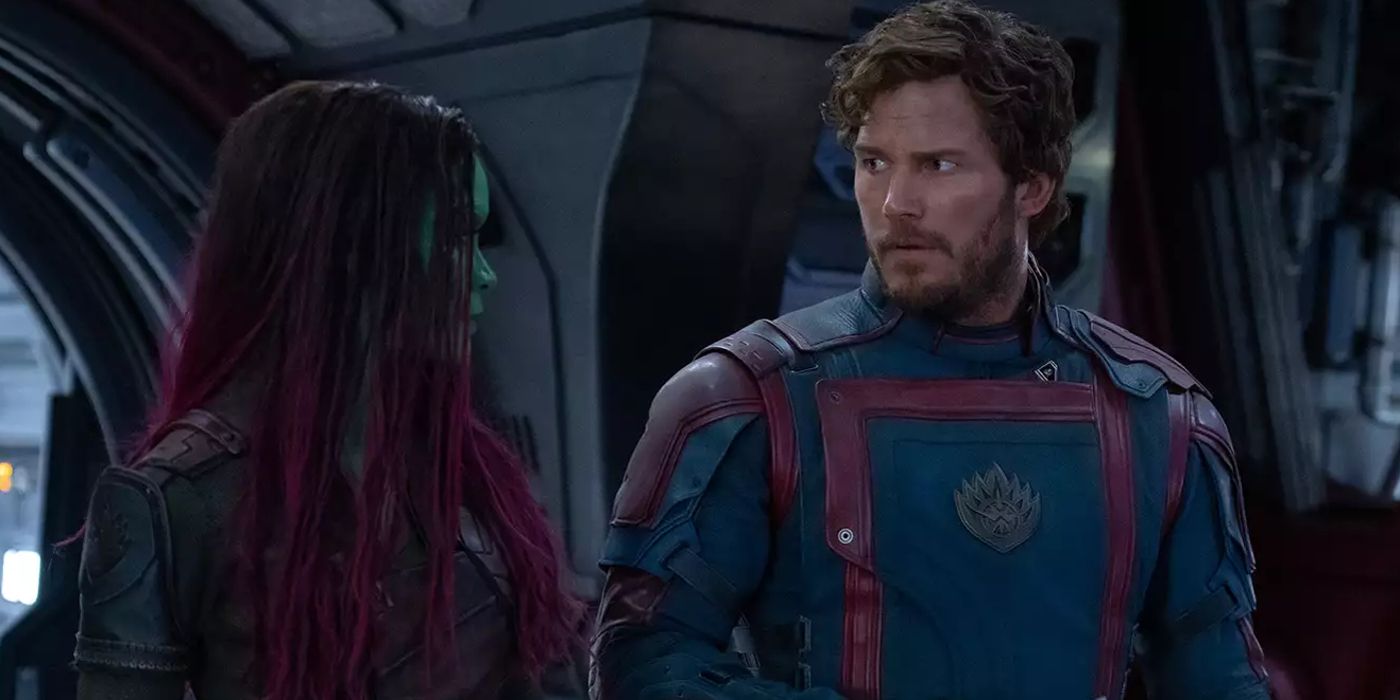 Quill and Gamora staring at each other in GOTG 3