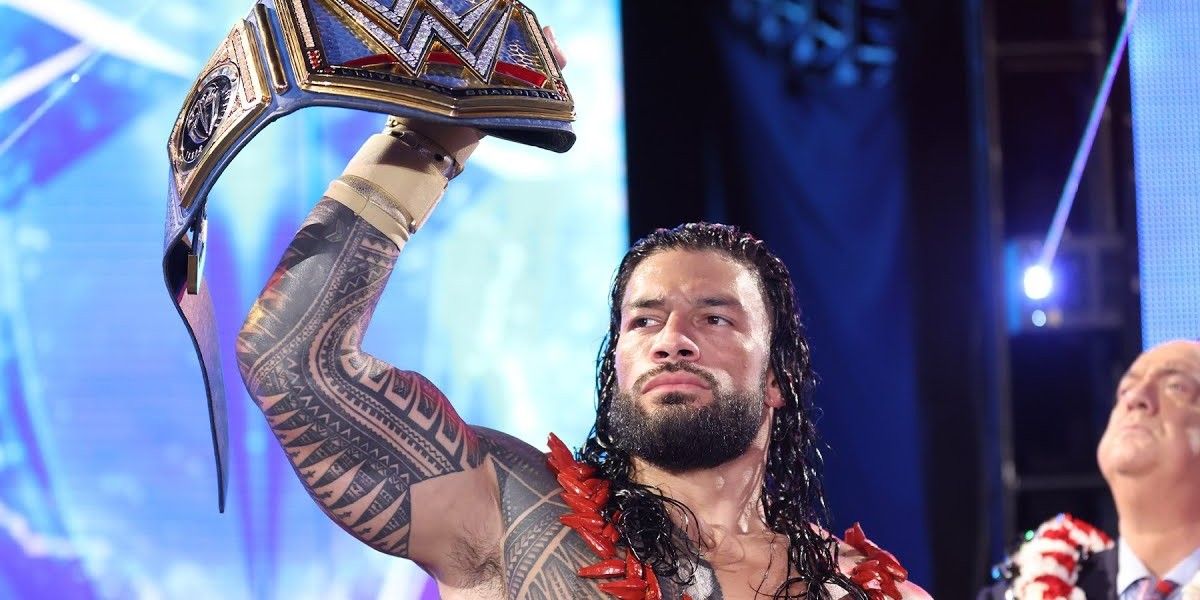 Roman Reigns WWE Universal Champion-1