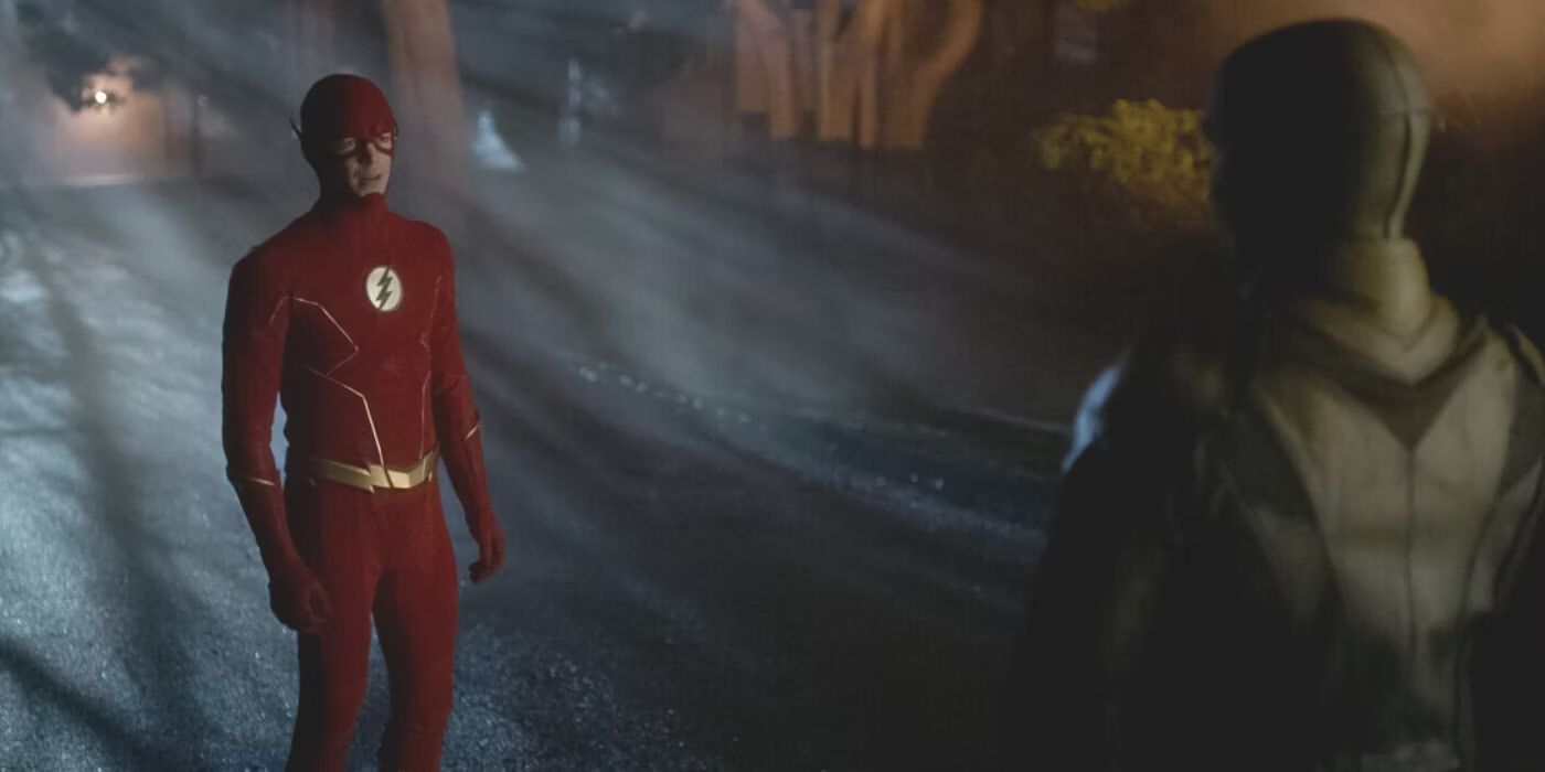 O Barry do Flash (Grant Gustin) intercepta o Flash Reverso à noite do lado de fora