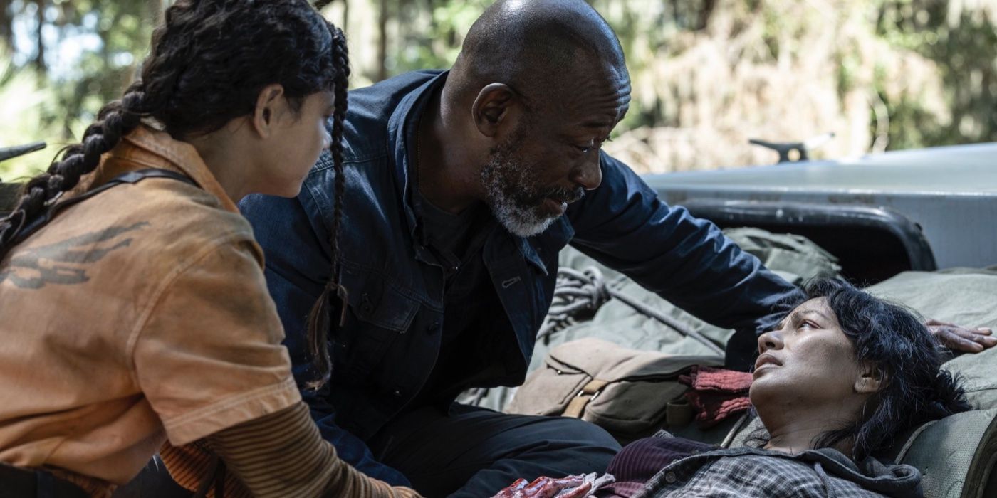 Mo e Morgan confortando uma Grace doente em Fear the Walking Dead