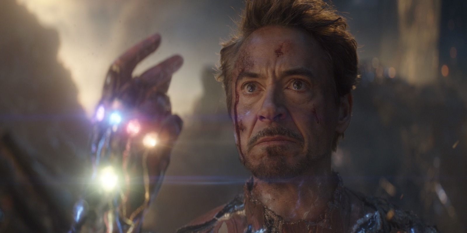 Iron Man snapping his fingers in Avengers Endgame