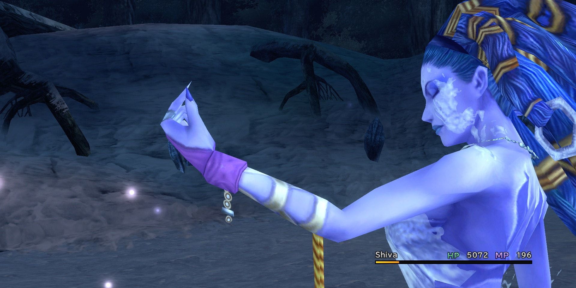 Shiva se prepara para chasquear los dedos durante Diamond Dust en Final Fantasy X