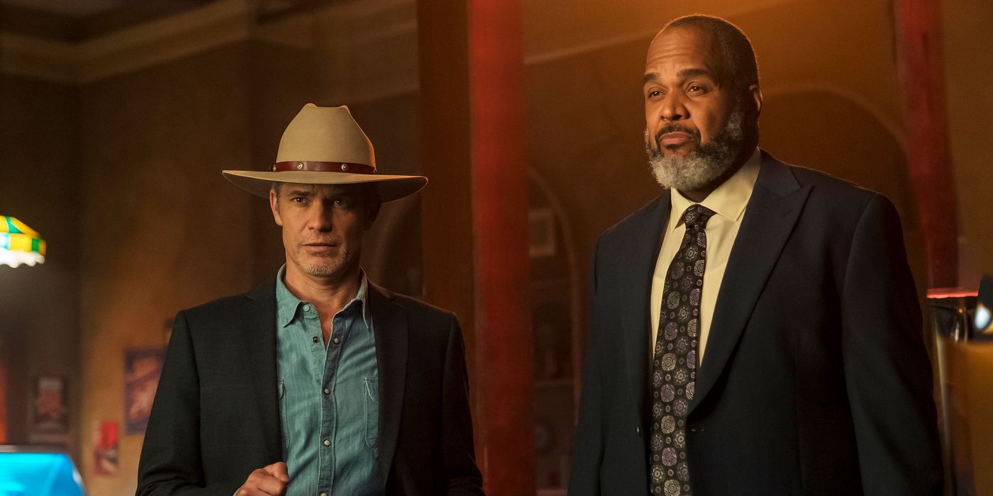 Raylan e Robinson do Justified City Primeval estão juntos no bar de Sweety