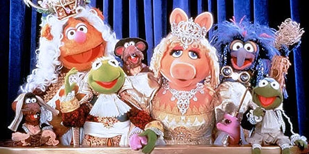 Muppets perform curtain call at Muppet Classic Theater