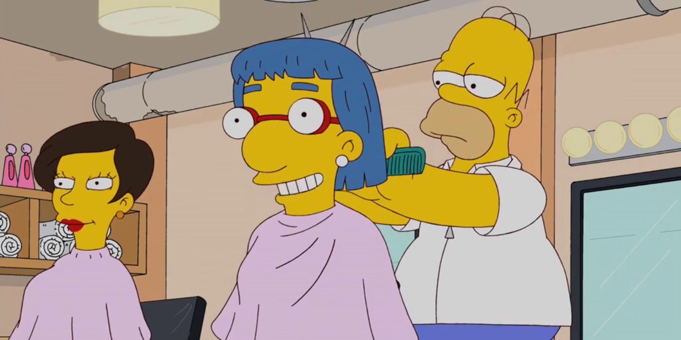 Homer dos Simpsons corta o cabelo de Luann Van Houten em seu salão