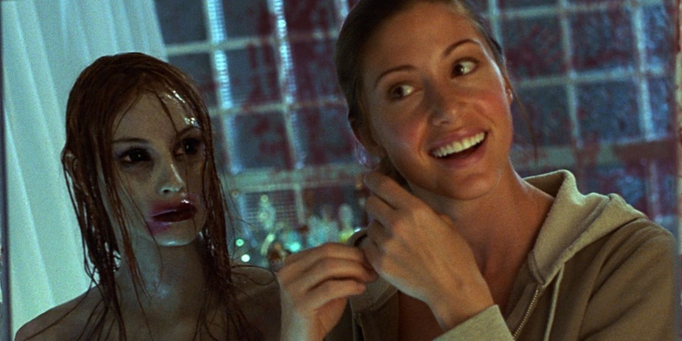 Kathy with a ghost behind her in Thirteen Ghosts