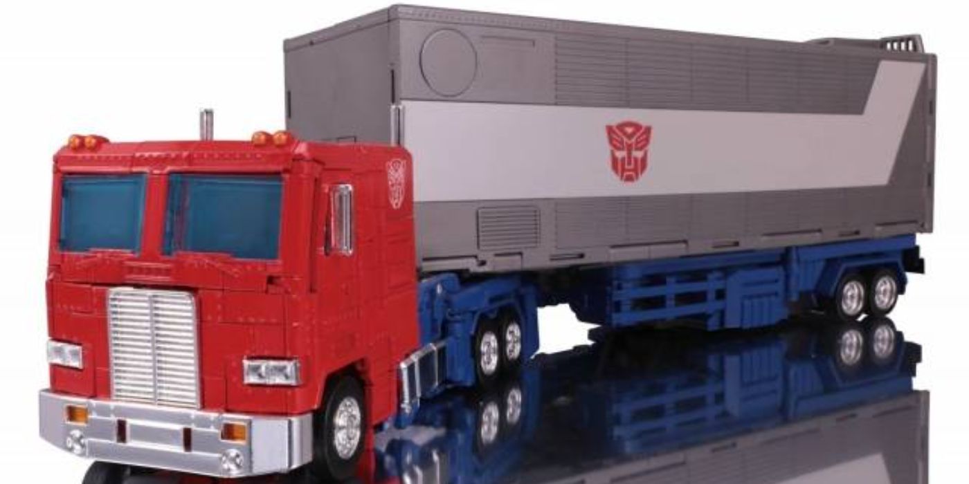 Masterpiece MP-44 Optimus Prime in truck mode.