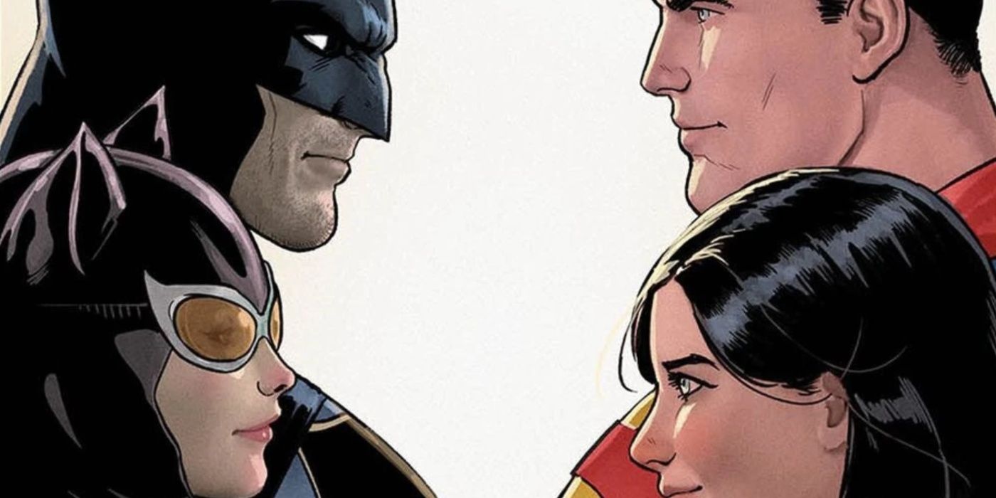 Batman e Mulher-Gato enfrentando Superman e Lois Lane.
