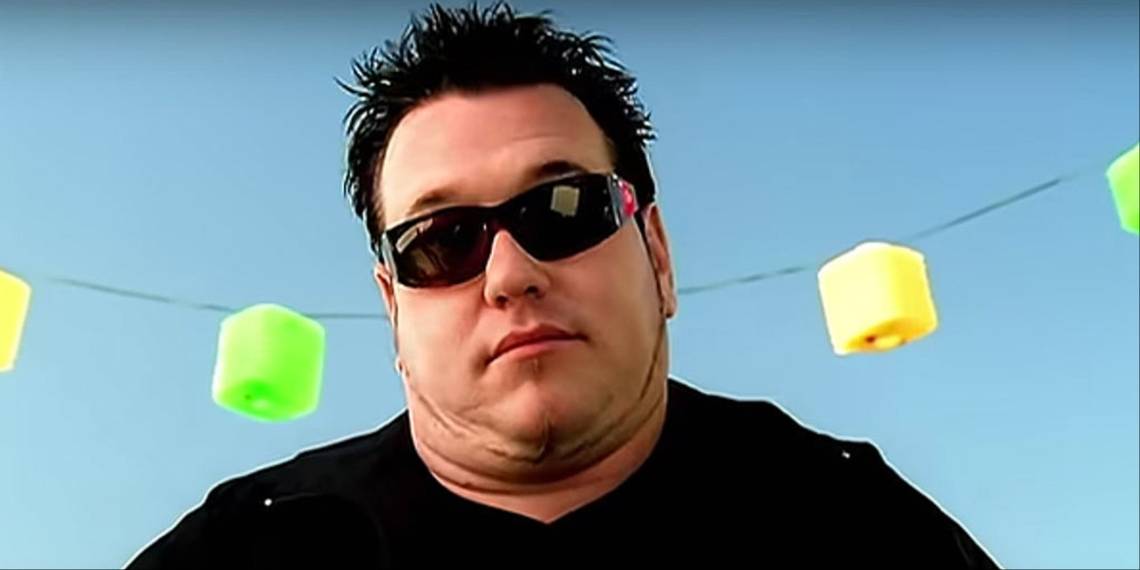 Smash Mouth Lead Singer Steve Harwell Dies at 56 Collage-maker-03-sep-2023-07-04-pm-2005.jpg?q=50&fit=contain&w=1140&h=&dpr=1