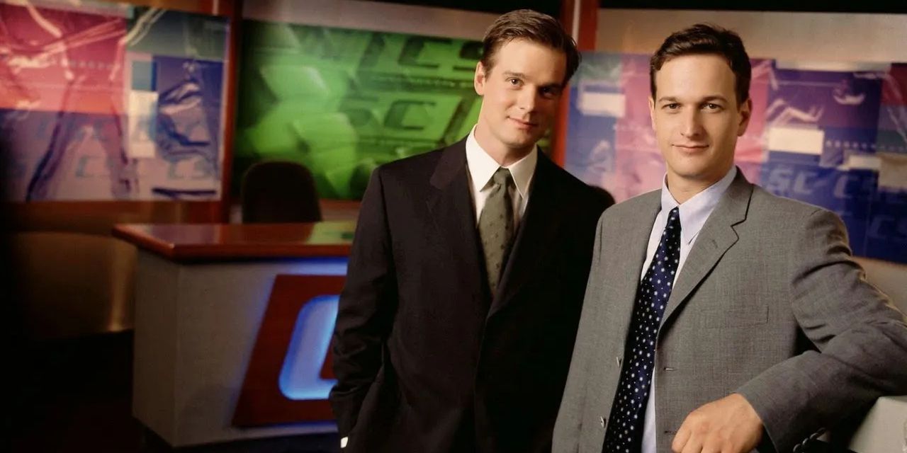 Peter Krause as Casey (right) and Josh Charles as Dan in Sports Night studio