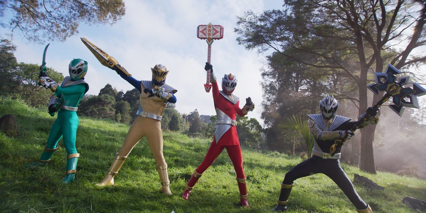 The Cosmic Fury Power Rangers posing