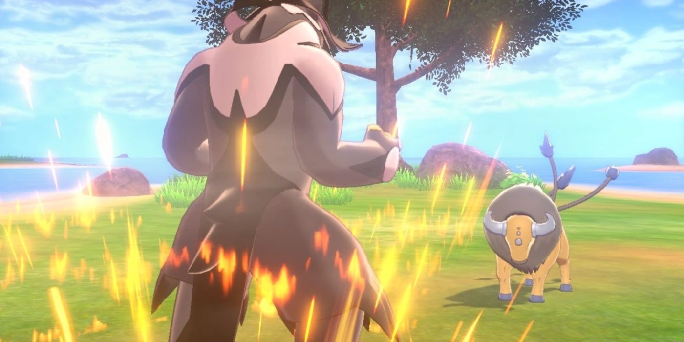 Urshifu using Bulk Up in Pokémon Sword and Shield against a Tauros.