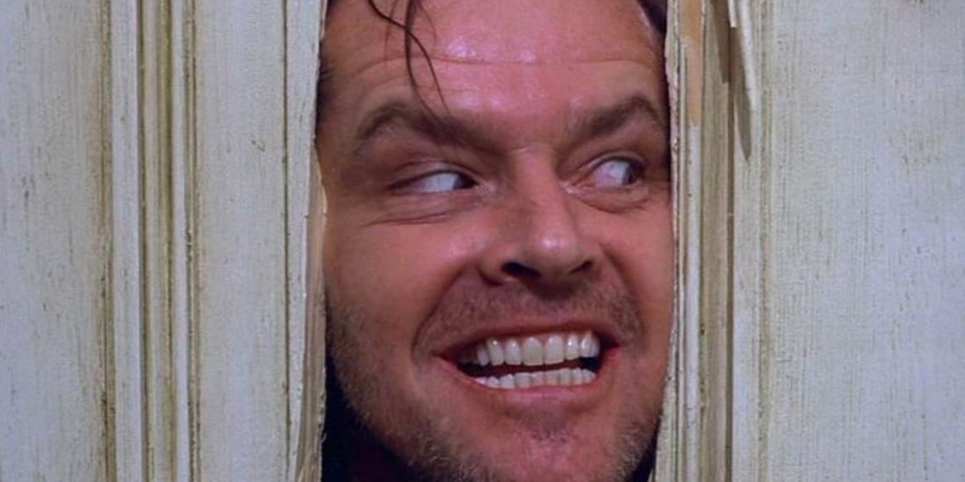 Jack Torrance, de Jack Nicholson, arromba uma porta em O Iluminado