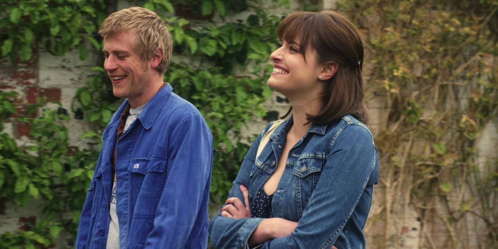 Dylan talks with Abigail in Lovesick