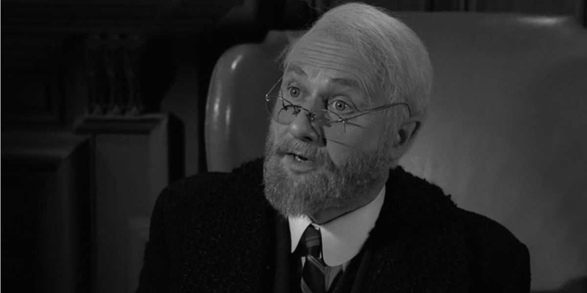 Donald Pleasance confuso em The Twilight Zone