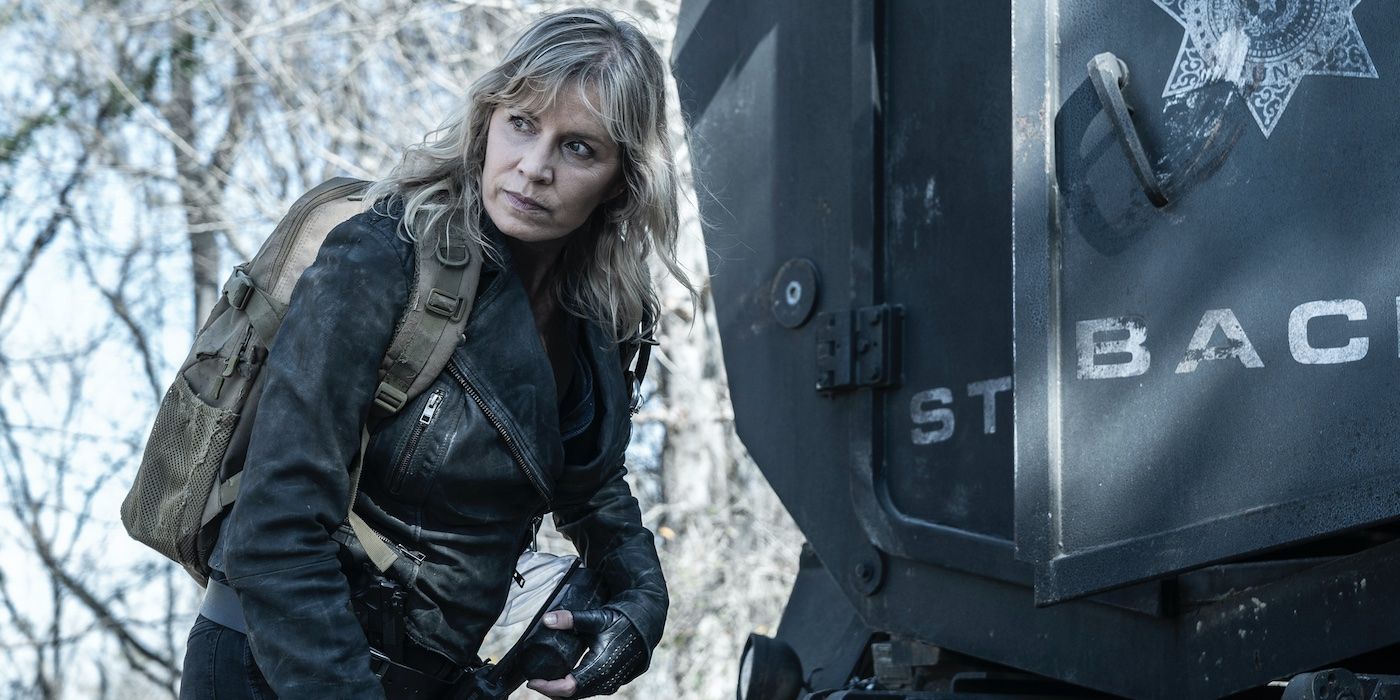 Madison Clark se escondendo atrás de um caminhão da SWAT em Fear the Walking Dead