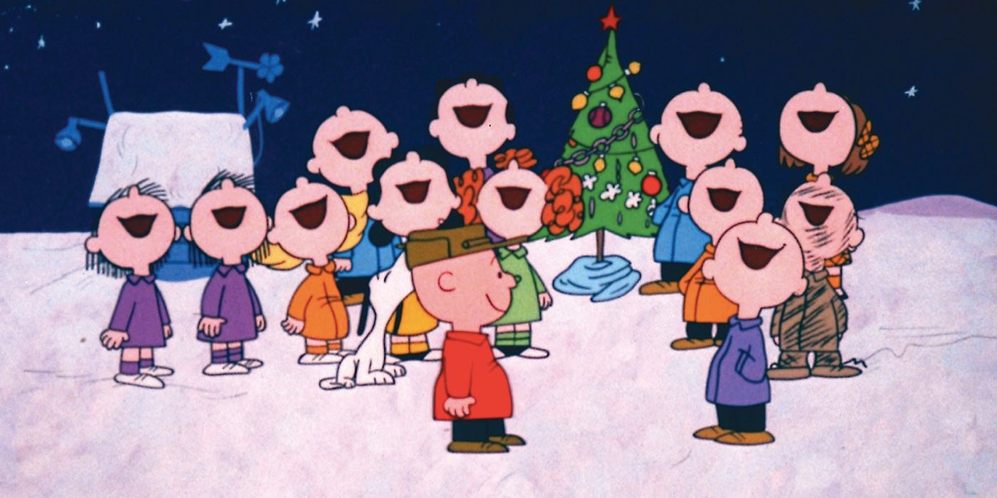 A turma do Peanuts cantando em A Charlie Brown Christmas