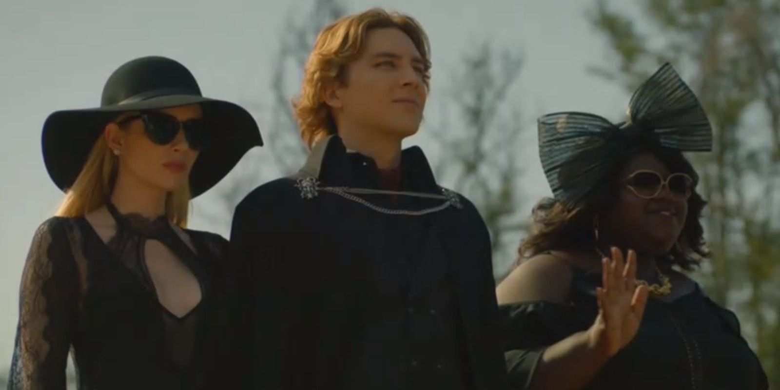 Michael Langdon saves Queenie and Madison